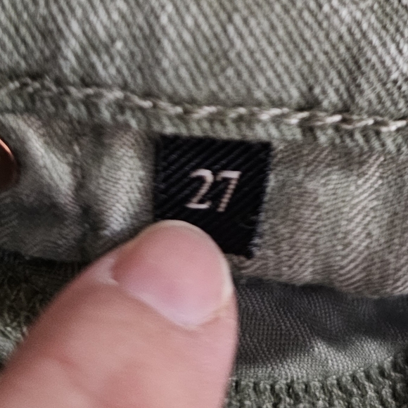 7 For All Mankind High Waist Cropped Straight Jeans NWT - Picture 11 of 11